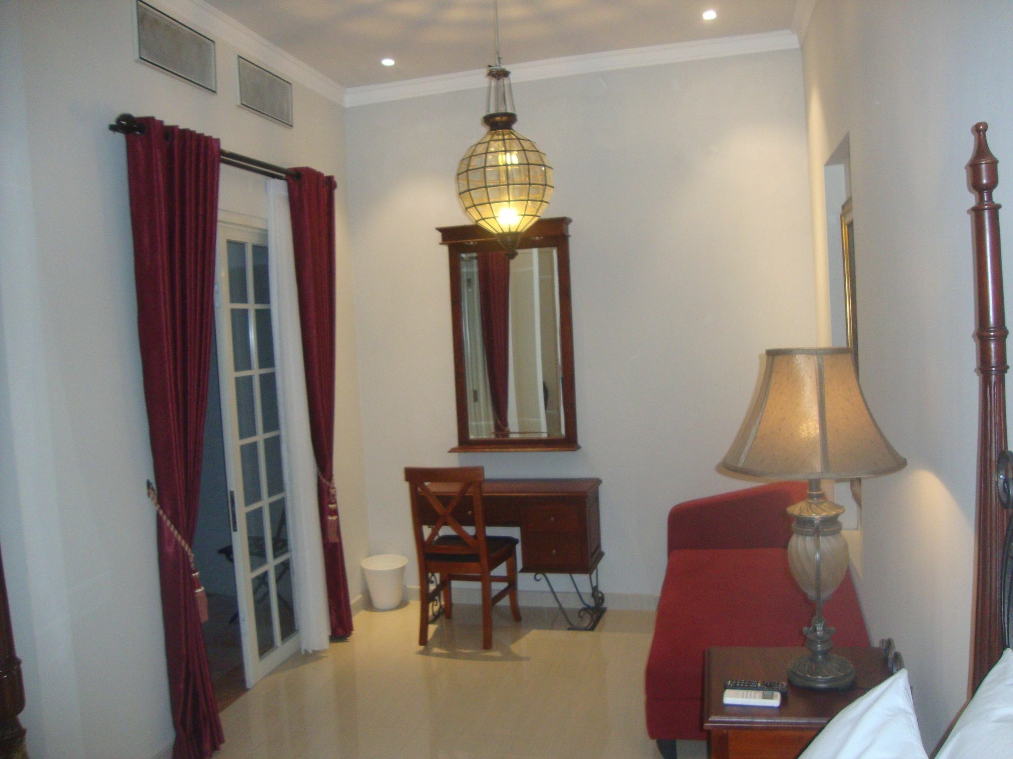 Front One Boutique Baluran Malang Exterior foto